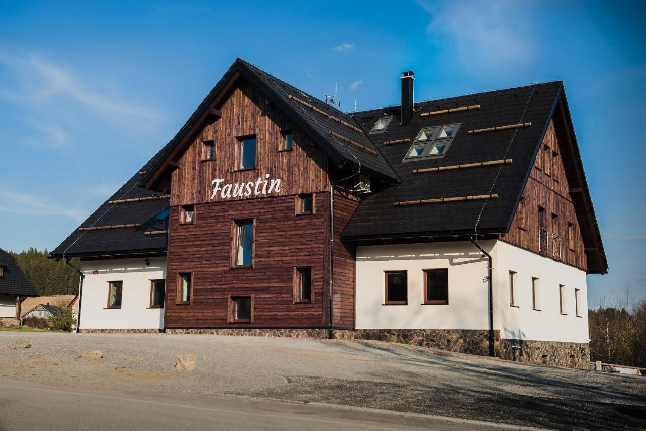 Apartmany Faustin Kvilda Exteriör bild
